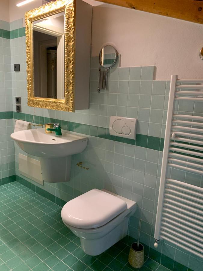 Villa Vaccari Garda غارْدا المظهر الخارجي الصورة