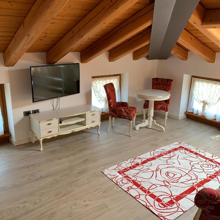 Villa Vaccari Garda غارْدا المظهر الخارجي الصورة