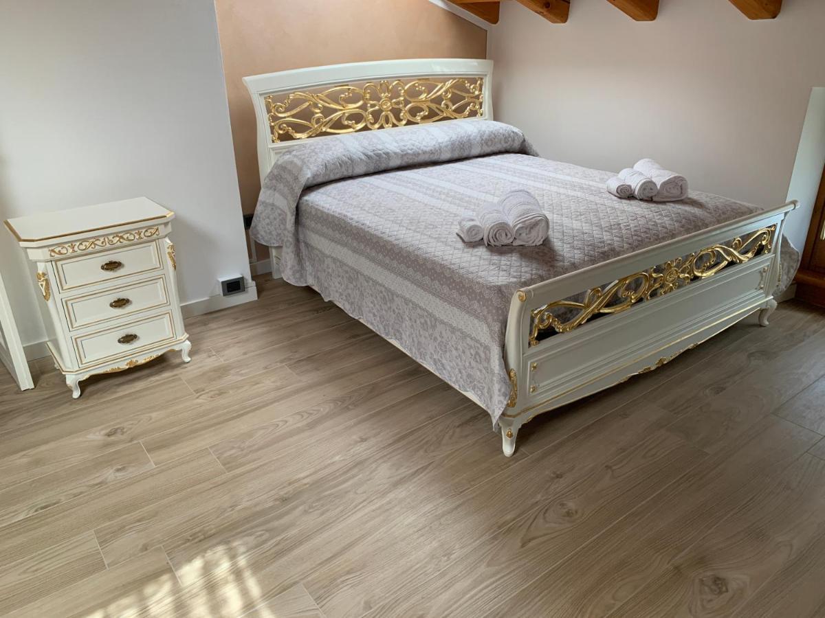 Villa Vaccari Garda غارْدا المظهر الخارجي الصورة