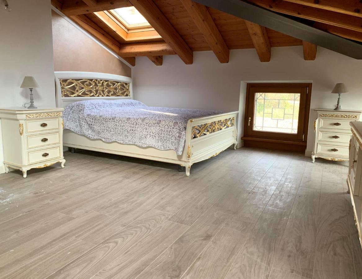 Villa Vaccari Garda غارْدا المظهر الخارجي الصورة